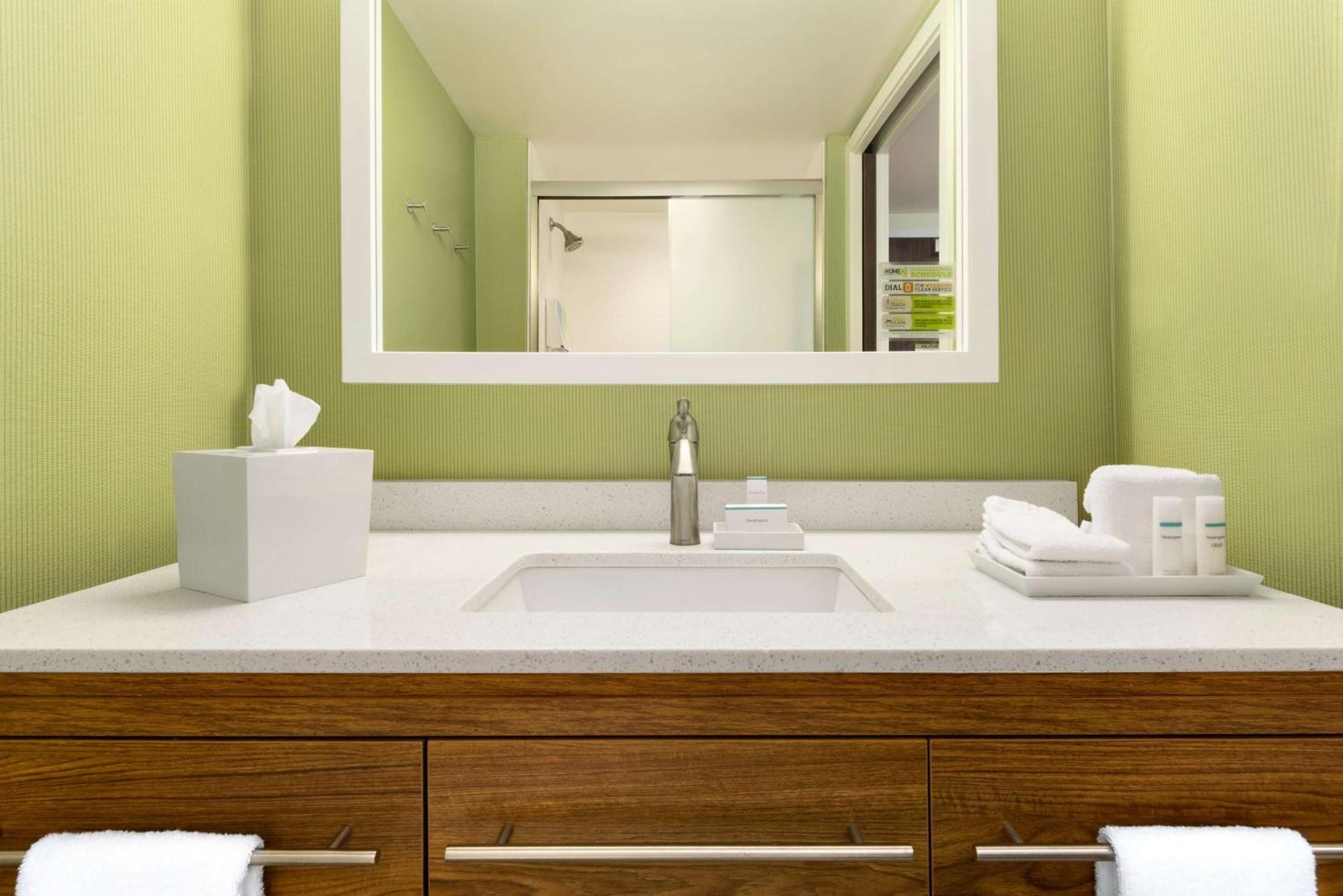 Home2 Suites By Hilton-Cleveland ביצ'ווד מראה חיצוני תמונה